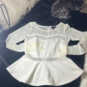 🌸🌸Material Girl Cream Peplum Top